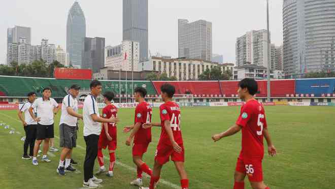 以外长发帖称破坏法国系统“幕后是伊朗”，评论区出现大量网友质疑：有什么证据？